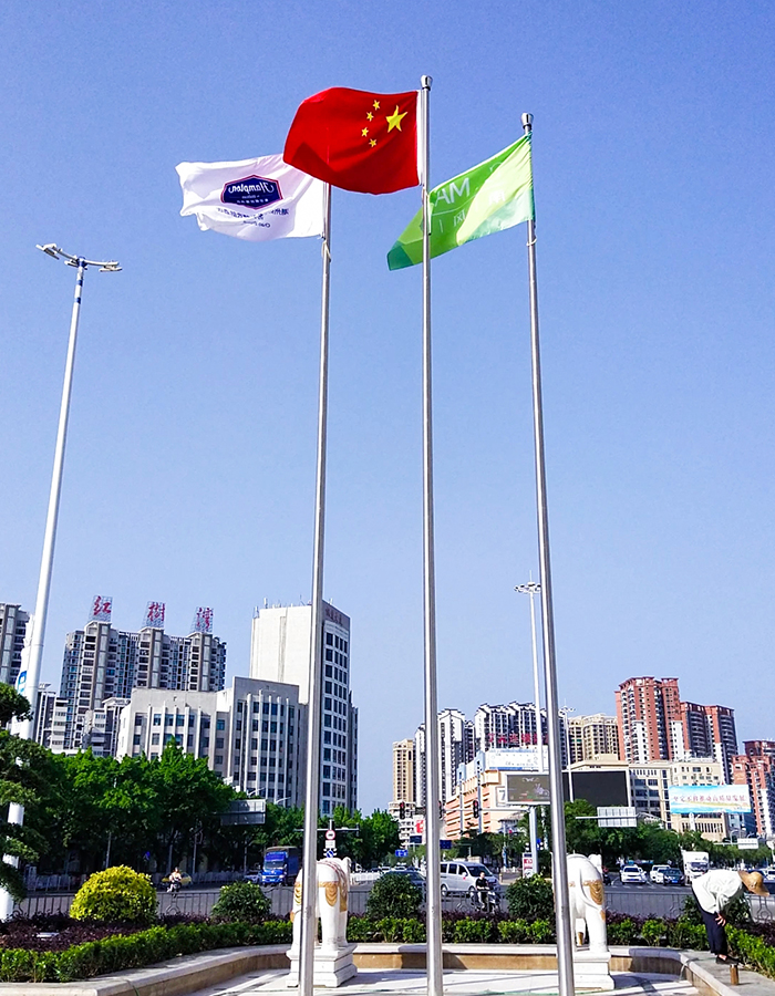 Tiang bendera angkat besi tahan karat kon engkol tangan